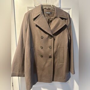 Kenneth Cole Reaction coat in 1X. Taupe never worn